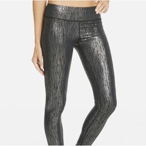 Fabletics Define PowerHold Mid-Rise Leggings Womens XL Metallic Textured